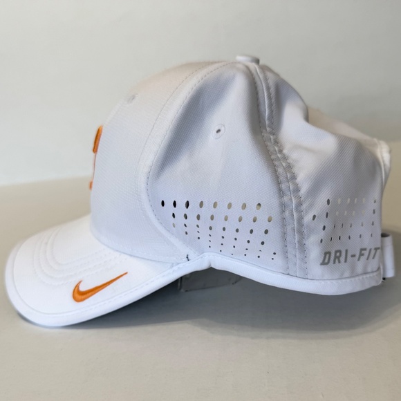 🧡NIKE Vols Tennessee Youth Classic 99 Dri Fit Hat White Velcro Closure - Picture 3 of 10